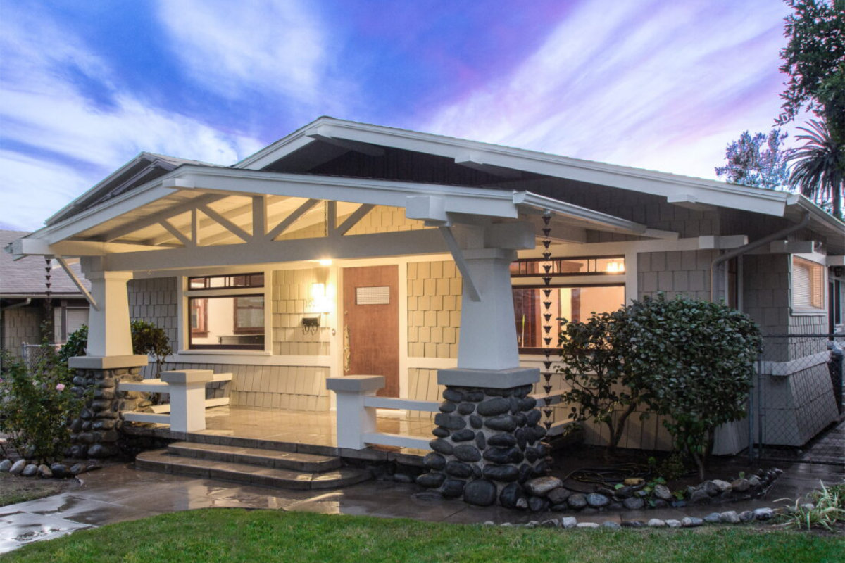 Completely restored airplane bungalow home.