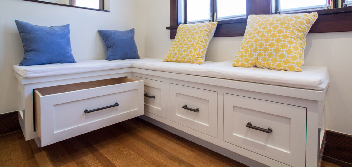 Breakfast nook bench seating drawers