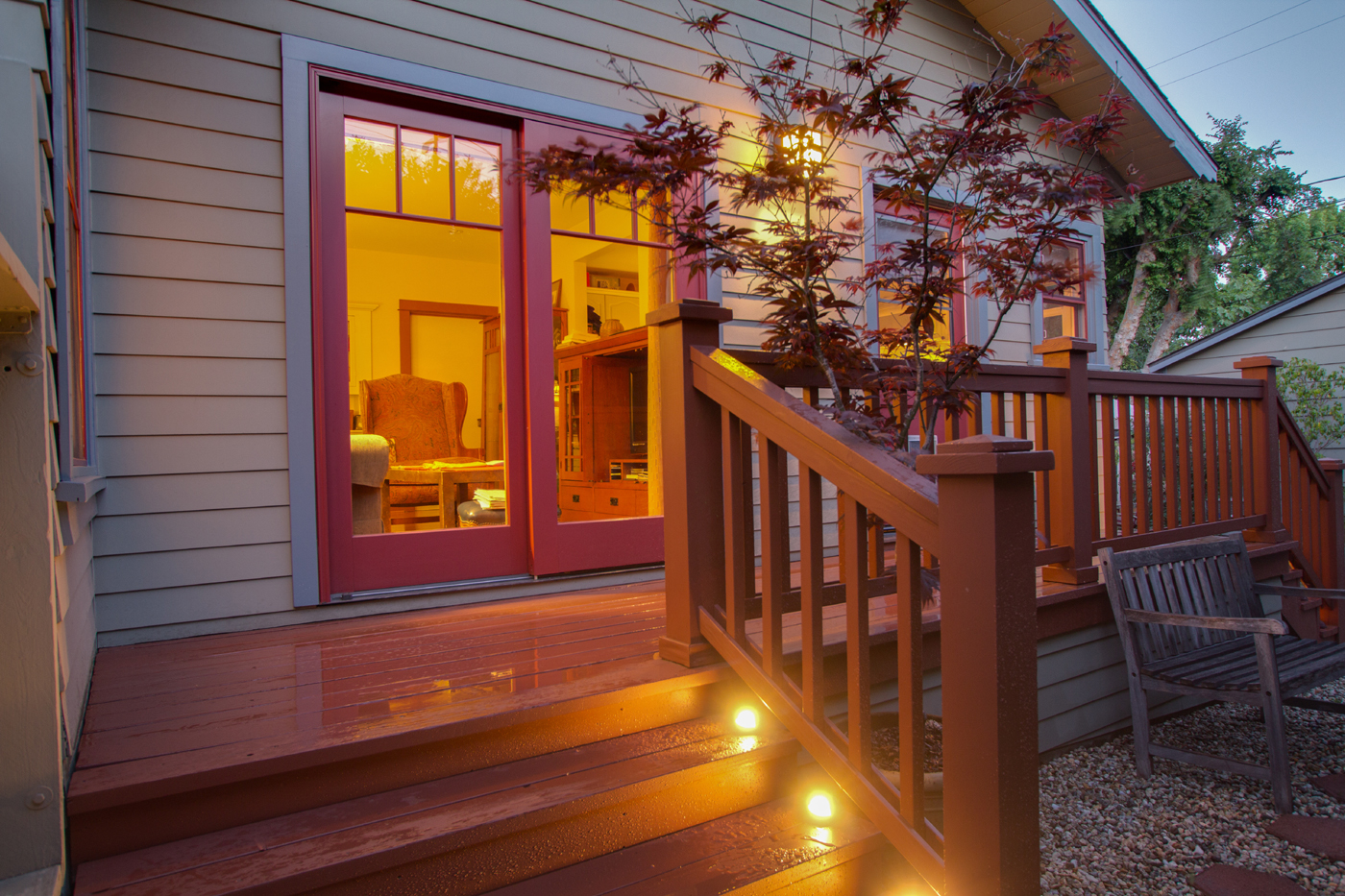 Craftsman detailed Redwood deck