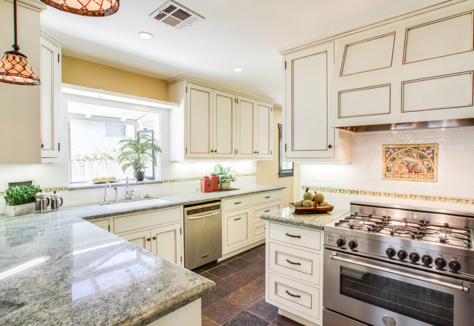 See Our Pasadena Kitchen Remodels - Nott & Associates Inc.