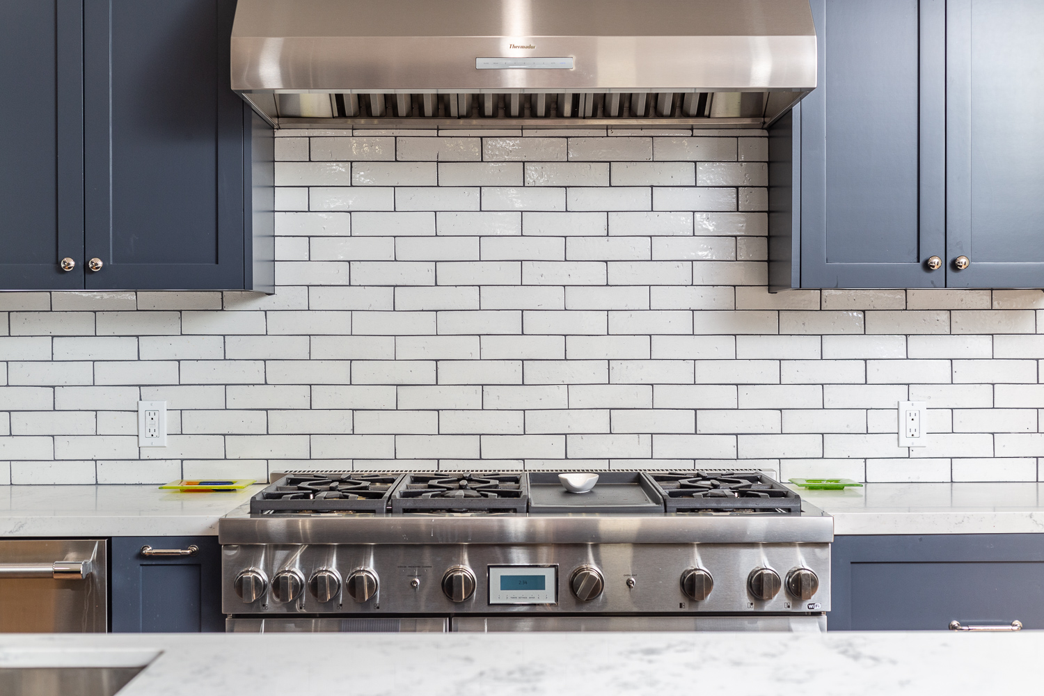 Backsplash Detail Handmade Tiles Thermador Oven AW 5170