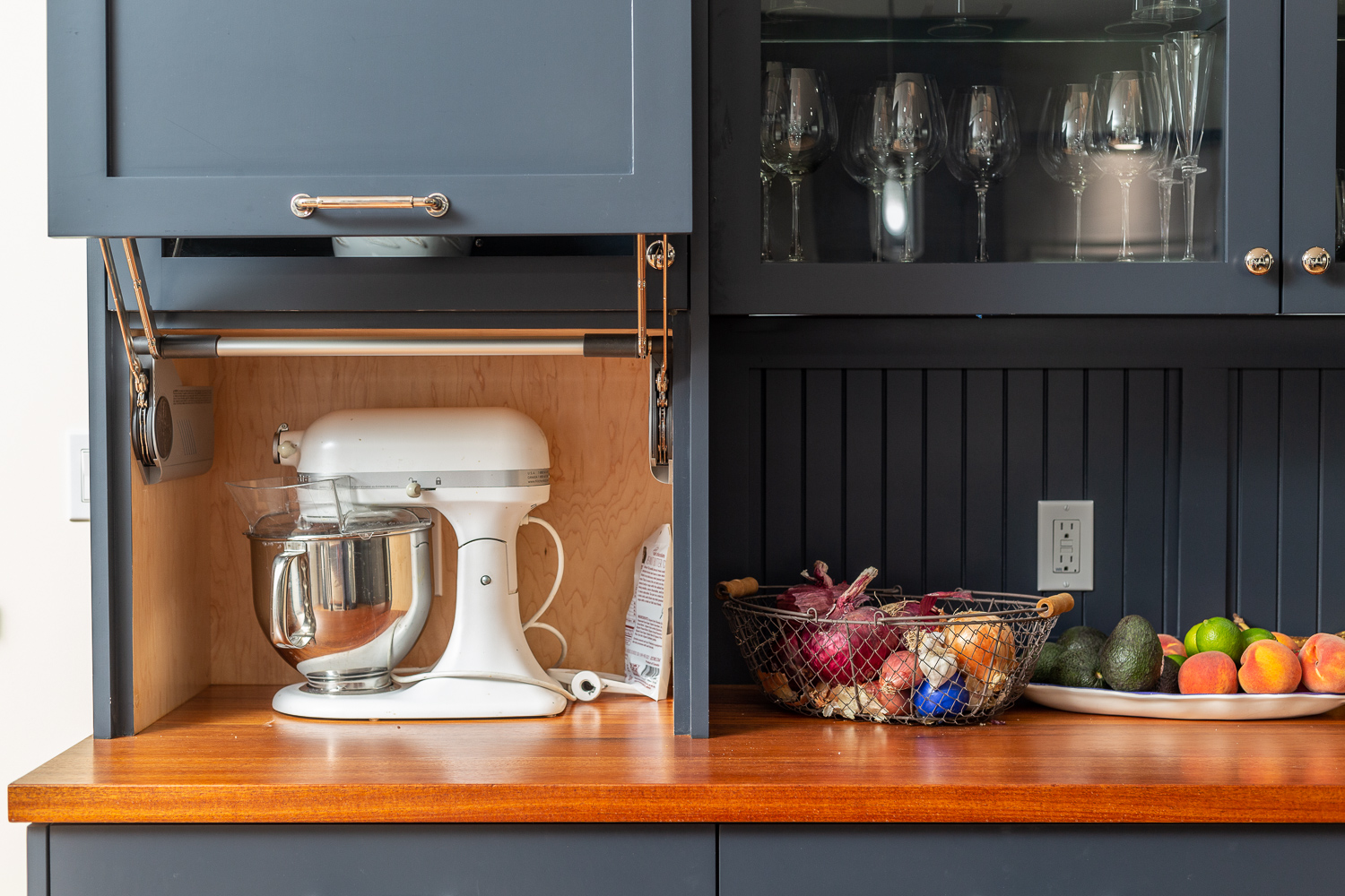 Lift Up Appliance Garage AW 5178